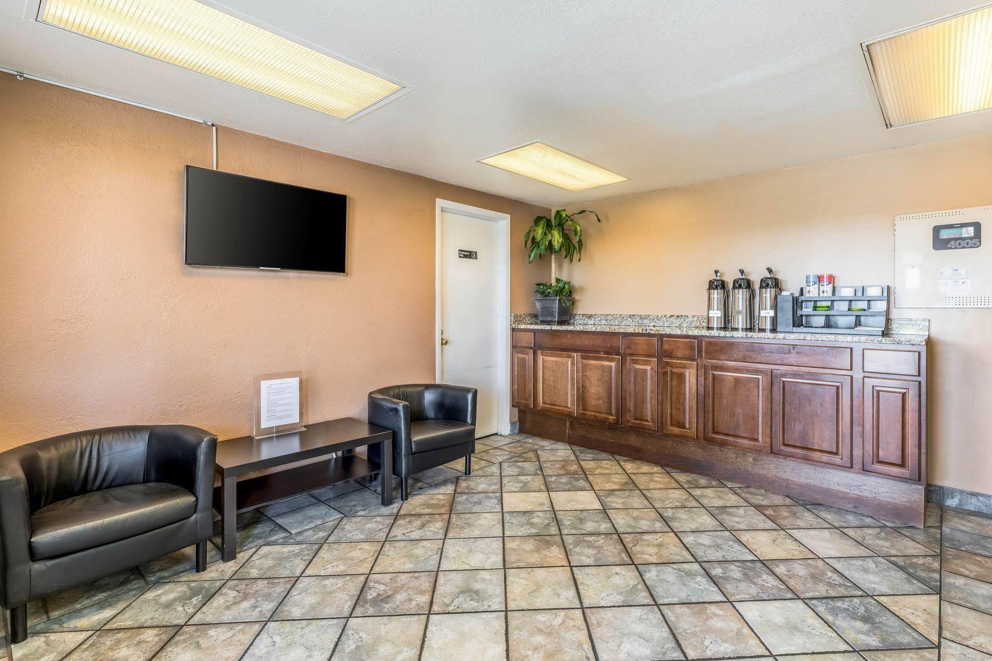 Rodeway Inn Fairgrounds-Casino Mango Экстерьер фото