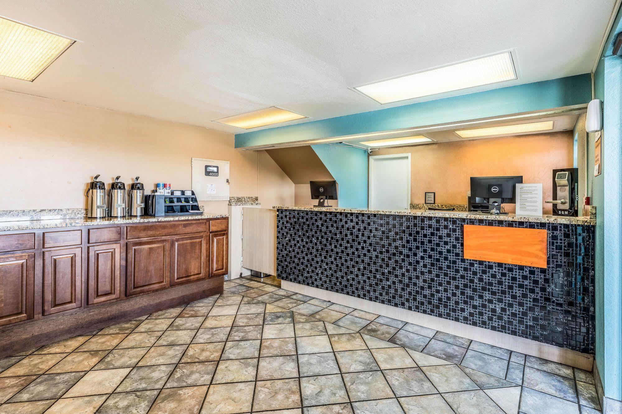 Rodeway Inn Fairgrounds-Casino Mango Экстерьер фото